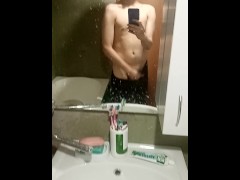 Дрочу в своей квартире, пока не кончу - Screenshot 1 of 16 - Vanyokfilimonov
