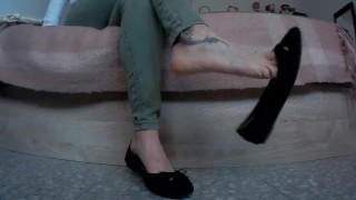 Dangling my black flats for your eyes !! Enjoy it!!