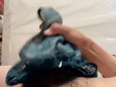 りんちゃん（26）綺麗系ショップ店員のパンツのクロッチで大量射精 - Screenshot 3 of 16 - Handjob