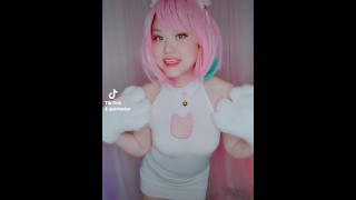 Cat meisje Pink haar MMD dans cosplay Tokyo Arigatou