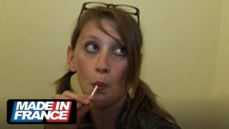 Любительский секс втроем с брюнеткой