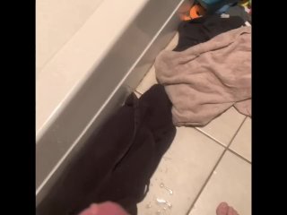 big dick, pissing, towel, peeing, floor