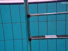 Pink swimsuit babe Liza Bubarek stripping underwater - Screenshot 3 of 16 - Underwater