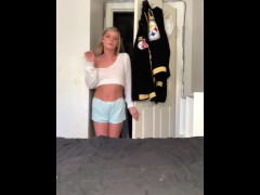 Video TRUTH OR DARE AT SLEEPOVER LEADS TO BLOWJOB FROM SISTERS FRIEND (PLOT TWIST!)
