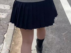 Video 制服でパンチラ散歩。 short walk in school uniform at Japan.