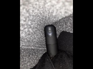 Masturberen Met Vibrator in Zijn Boksers, Geeft Kleine Piek Binnen (Onlyfans_transftm