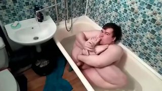 Артем сам себе дрочит ногами лижет ноги self suck autofellatio self footjob