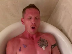 Bath Time Fun - Screenshot 9 of 16 - Huge Cock