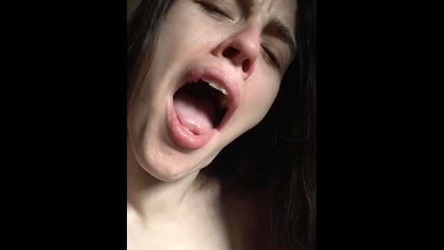 Pimple Popping Spontaneously Orgasming Crazy Camgirl Pinkmoonlust Pops Pimples Face And Talks