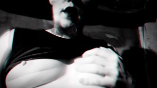 幻想哥特 魅力 跨性别男孩 色情恐怖 非常角质 口红 酷儿