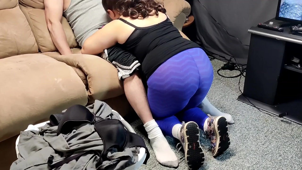 Blow job while watching tv
