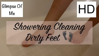limpiar los pies sucios en la ducha - glimpseofme
