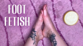 Voetmassage met Cream close-up - voet Fetish