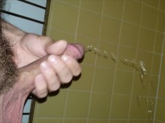 Guys can pee while hard! - Screenshot 11 of 16 - Pee While Hard