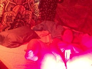 Infrared light on cougar’s pussy and fat white ass, analplug needs lubeso tight!