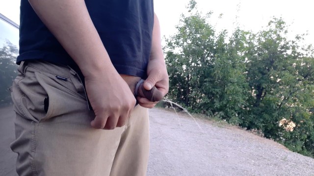 640px x 360px - PINOY TAKING PEE AT THE SIDE OF THE ROAD - Pornhub.com