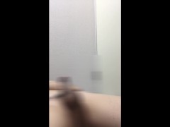 電マの振動に耐え切れず射精！ - Screenshot 2 of 16 - Machine
