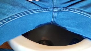 RE-WETTING MY JEANS TWICE ON TOILET