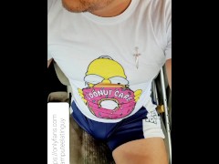 AMPUTEE GUY in the car