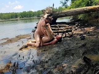 Horny Thick Ass Wife Creampied Fucking in the Mud