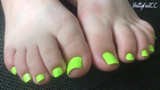 Spero che vi piaccia! (DITA VERDE NEON)