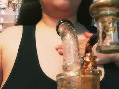 Arab BBW does Purple Punch Dab