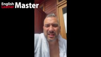 Это твой парень в постели позади Быка, который только что сделал тебя рогоносцем ПРЕДВАРИТЕЛЬНЫЙ ПРОСМОТР