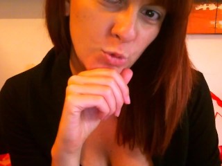 Great Anal Orgasm for this Big Italian Slut who Opens her Ass