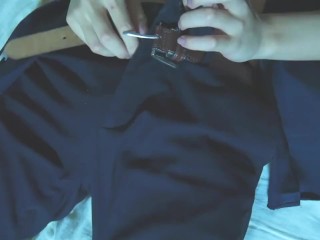 【Японский студент】 Мастурбация в черной рубашке