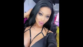 Привет, ребята! Я настоящая Лара Фрост! Давай, мой VIP OnlyFans