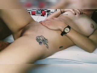 Grabo a mi novia mientras tenemos sexo duro (última parte gime) 