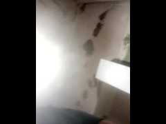 Что у меня в заднице? Смотрите! Чищу щеткой - Screenshot 9 of 16 - Fisting