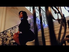 hot babe Lara Frost in a chic erotic clip - Screenshot 4 of 16 - Escorts