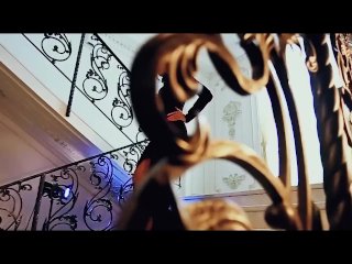 hot babe Lara Frost in a chic erotic clip