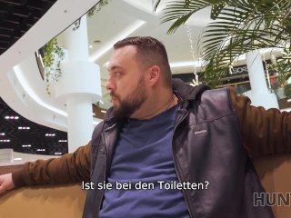 HUNT4K Belle Mit Roten Haaren Von Fremden in_Toilette Vor BF_Gefickt