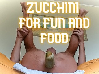 楽しさと食べ物のためのズッキーニ、ズッキーニとの深い肛門性交、肛門プラグで朝食を調理