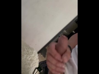 Sexo En Casa, Paja a Una Mano