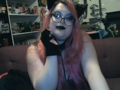 Chubby Goth Kitty Cat Girl Masturbates
