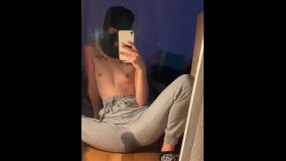 i love to piss in my pants