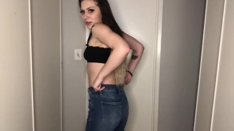 Brooke Sexy Farts In Jeans!