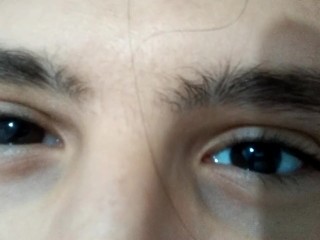 My Eyes\ some Details of Me/ Guys i being trying to Buy a better Camera! would you like help Me?