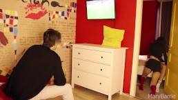 Er wählt FUSSBALL statt SEX