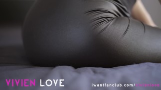 Блестящие леггинсы пукают