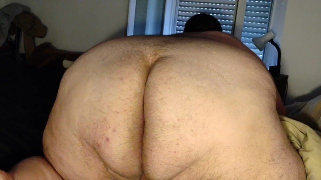 I Shake My Huge Super Chubby Ass