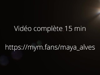 Maya Alves s’exhibe sur un parking, suce en voiture et se fait baiser sur une aire de repos