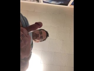 Post workout jerk off huge load on camera 