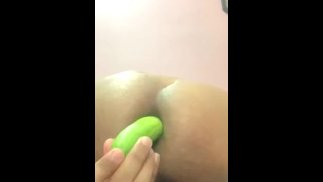 Трах Себя, Гей Трахает Задницу, С Огурцом Глубже Внутри Часть 2