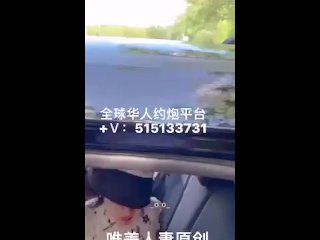 穿着漂亮的白丝袜做爱