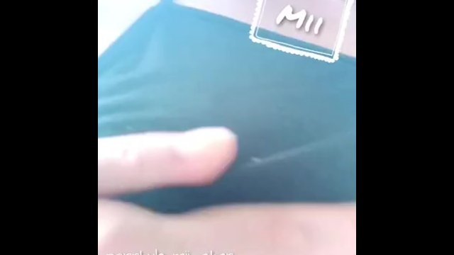 【オナニー記録】ベランダで周りを気にしながらOL野外露出[Masturbation Record] while Worrying about the Surroundings,rub my Pussy