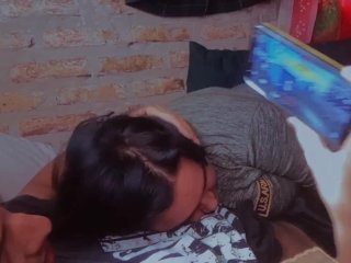 Quería chuparle la pija a mi amigo que juega free fire